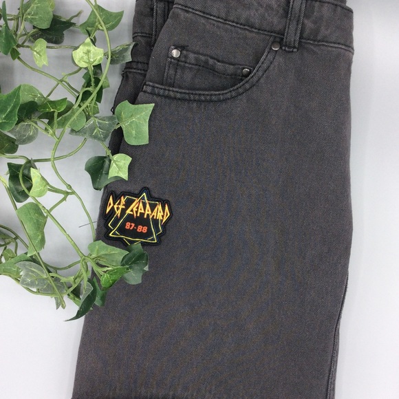 Def Leppard Skirt Size 7 Gray Junkfood Girls - Picture 2 of 6